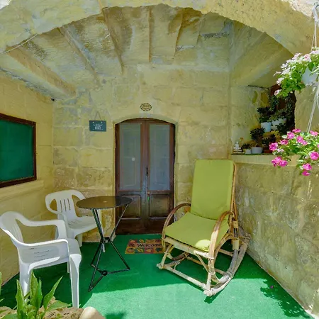 فندق مبيت وإفطار Serene Escape Għarb