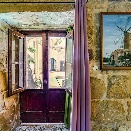 לינה וארוחת בוקר Serene Escape